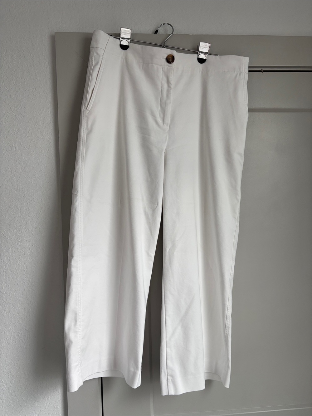 Women’s White Wide Straight-Leg Pants